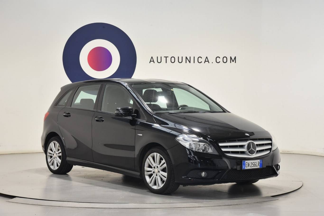 MERCEDES-BENZ B 180 9