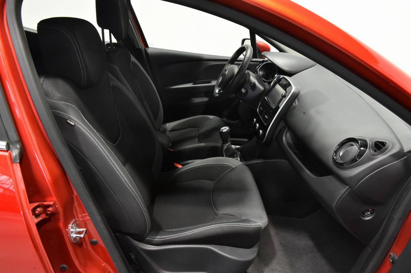 RENAULT Clio 21