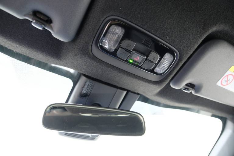 TOYOTA Yaris Cross 36