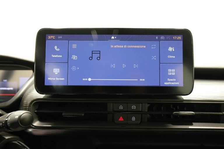 JEEP Avenger 9