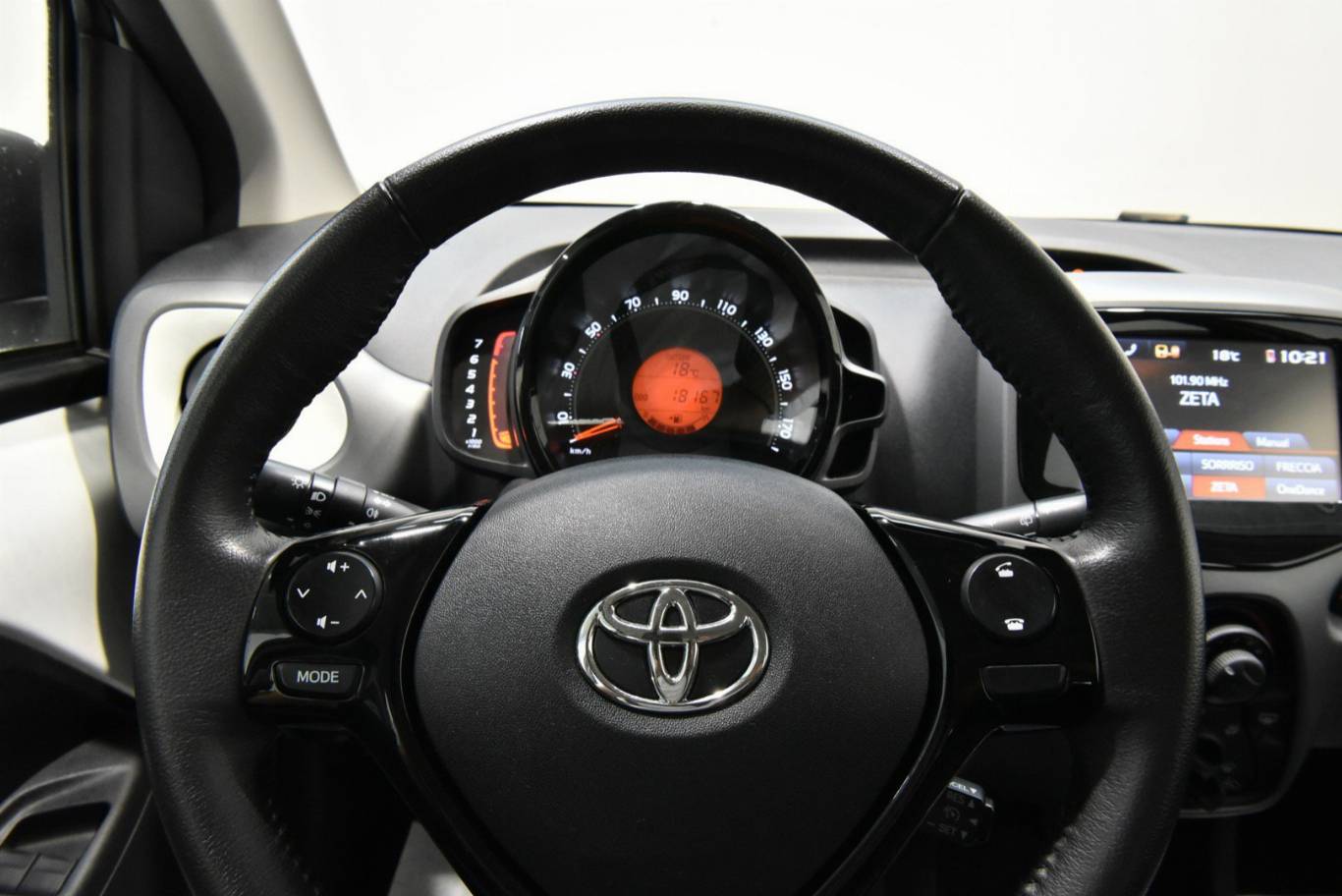 TOYOTA Aygo 44