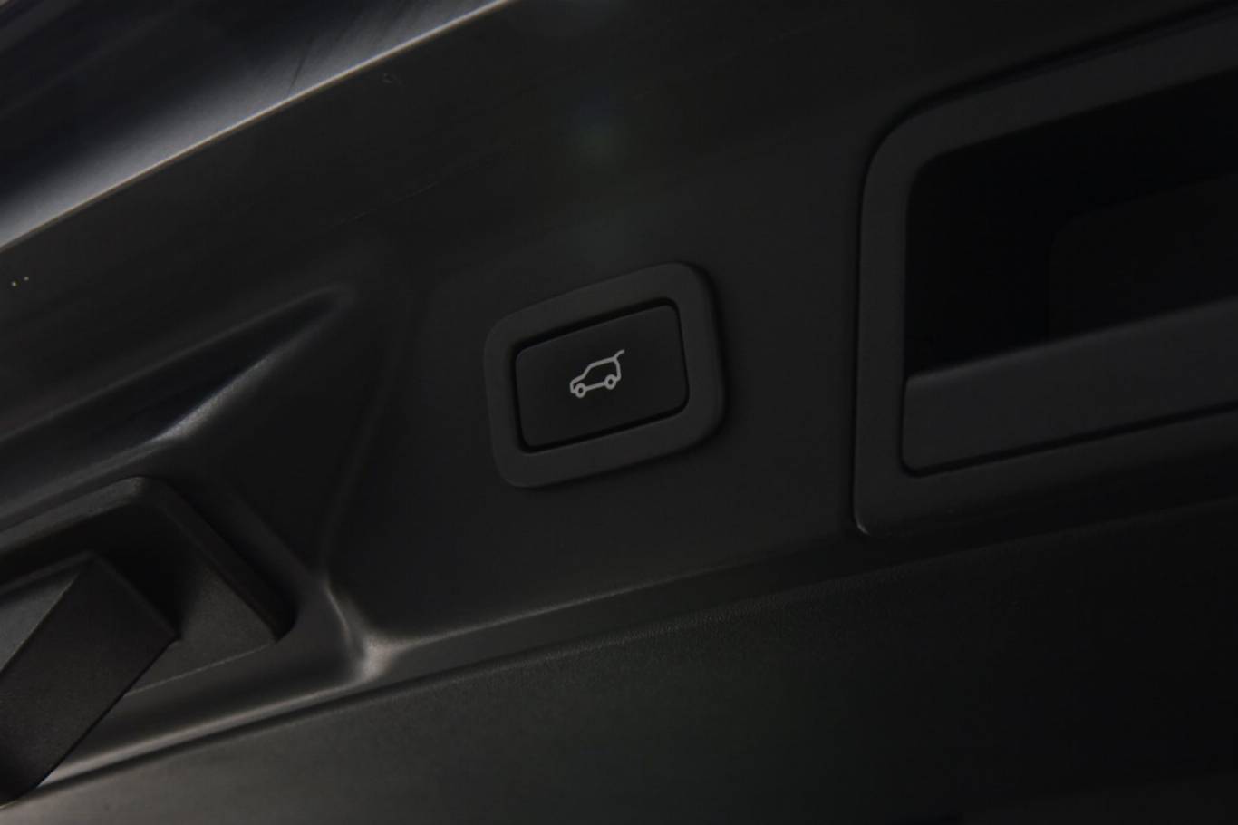 LAND ROVER Range Rover Velar 44