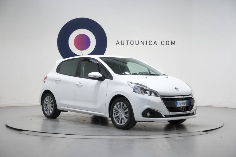 PEUGEOT 208 3