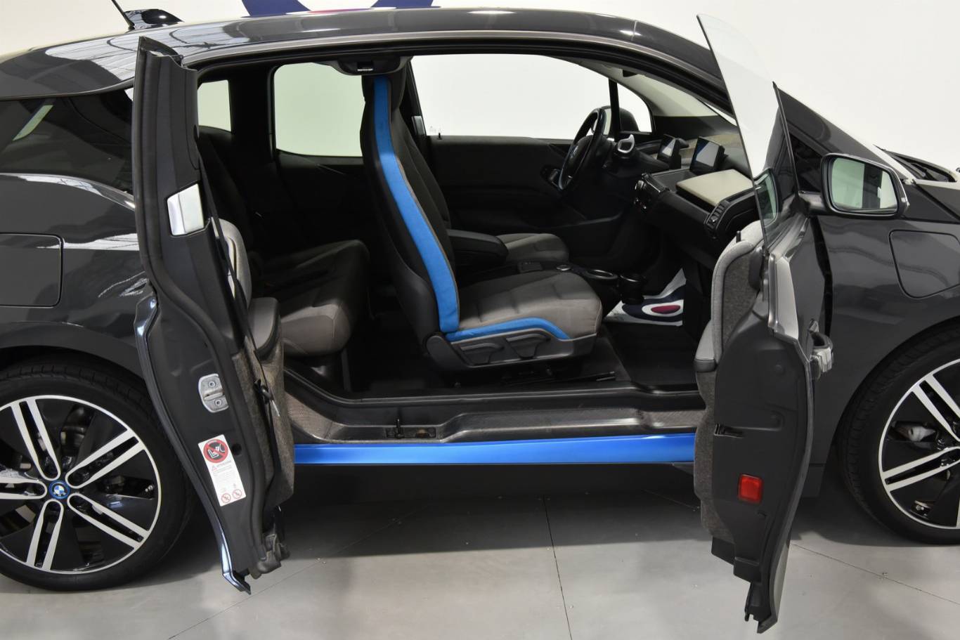BMW I3 48