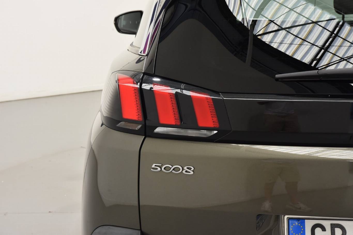 PEUGEOT 5008 17