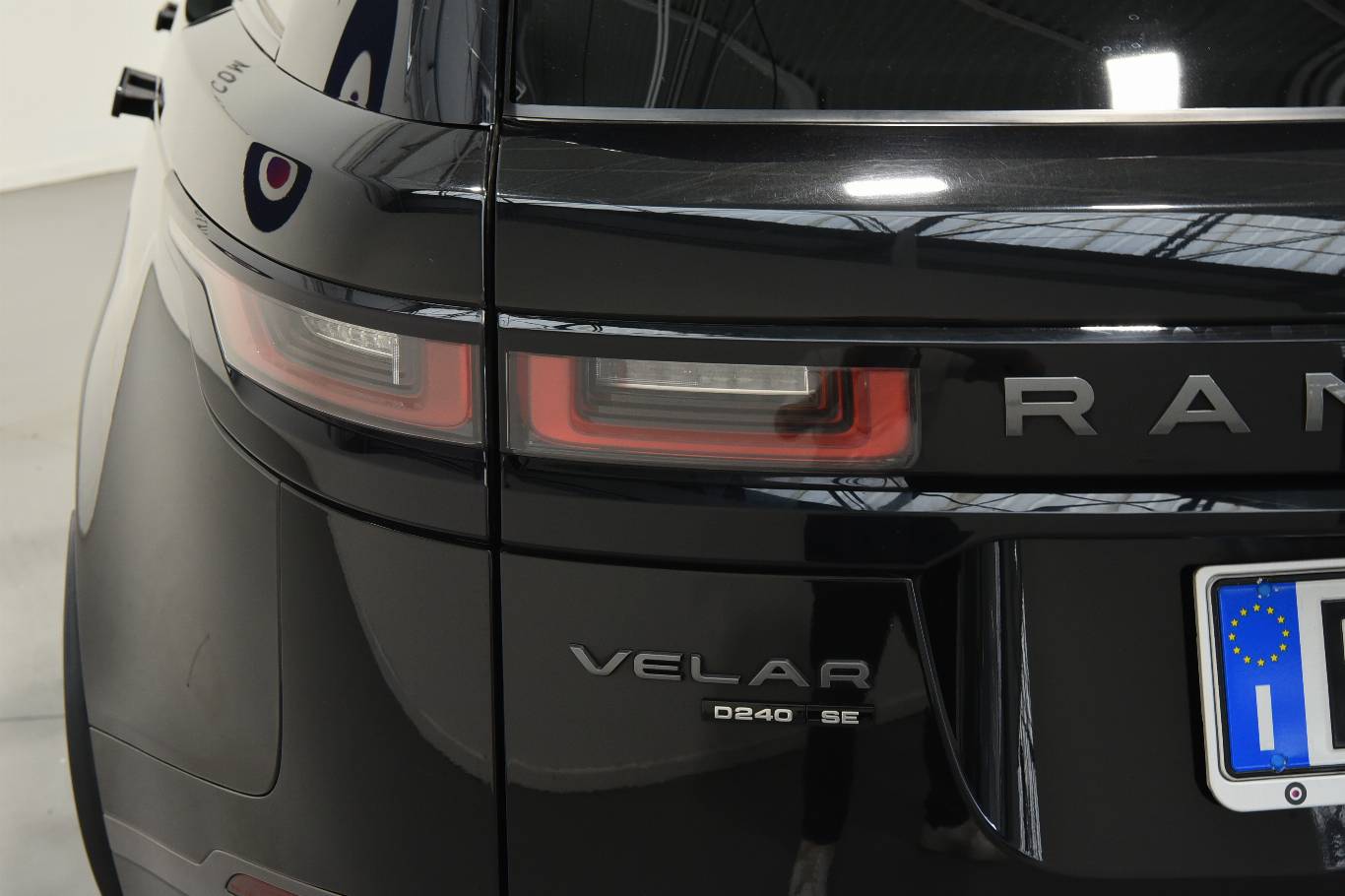 LAND ROVER Range Rover Velar 15