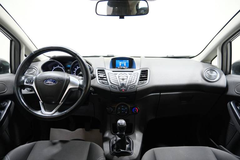 FORD Fiesta 14