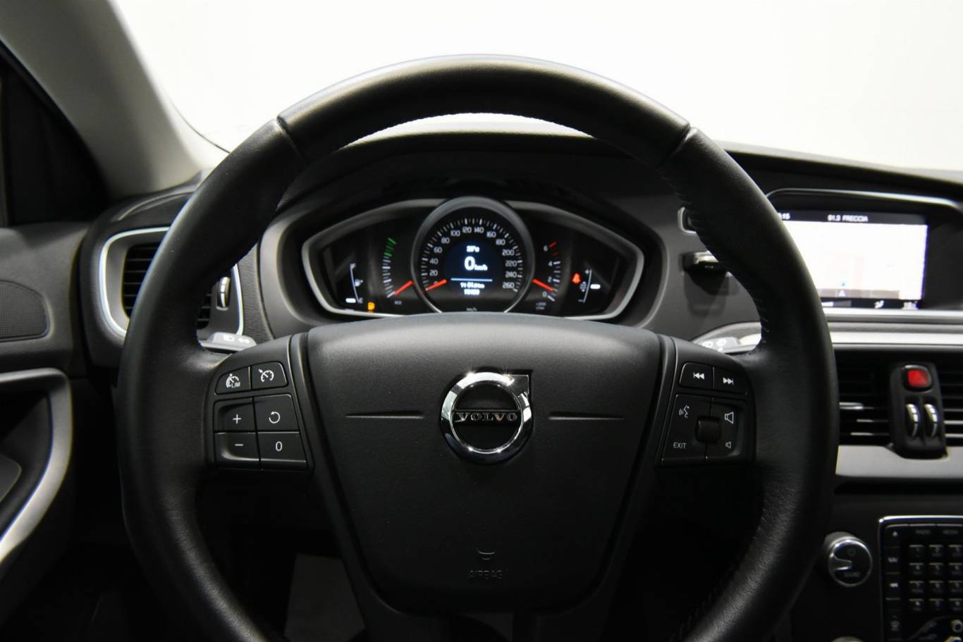 VOLVO V40 Cross Country 45
