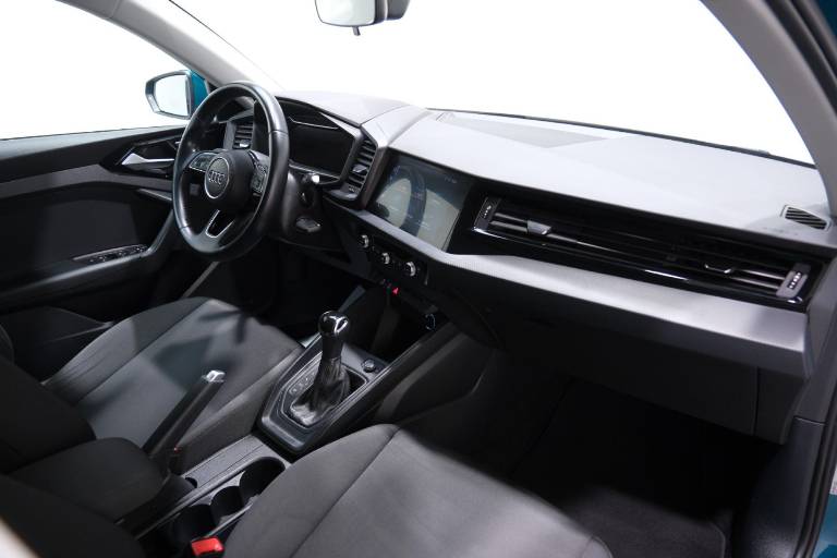 AUDI A1 56
