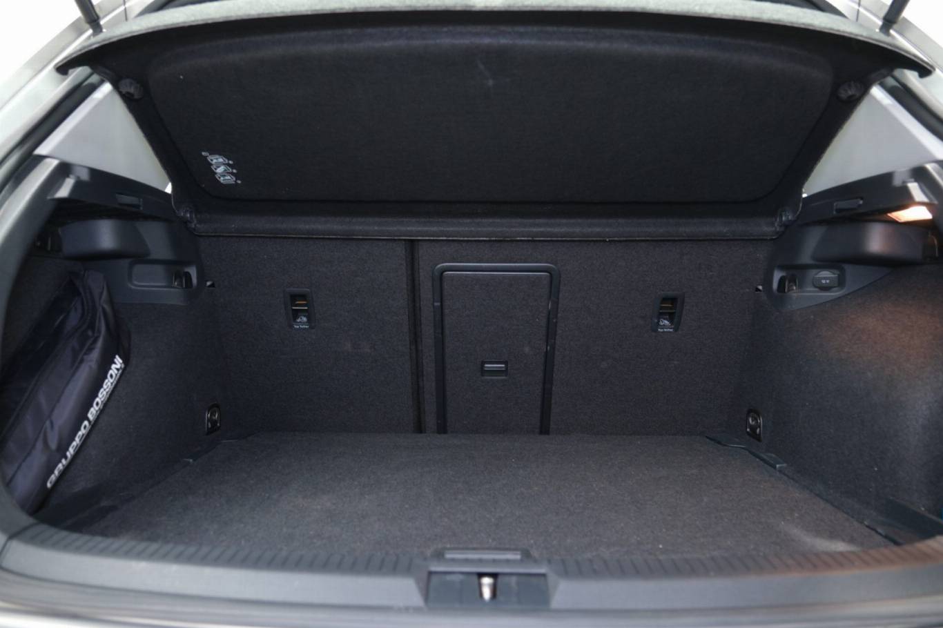 VOLKSWAGEN Golf 55