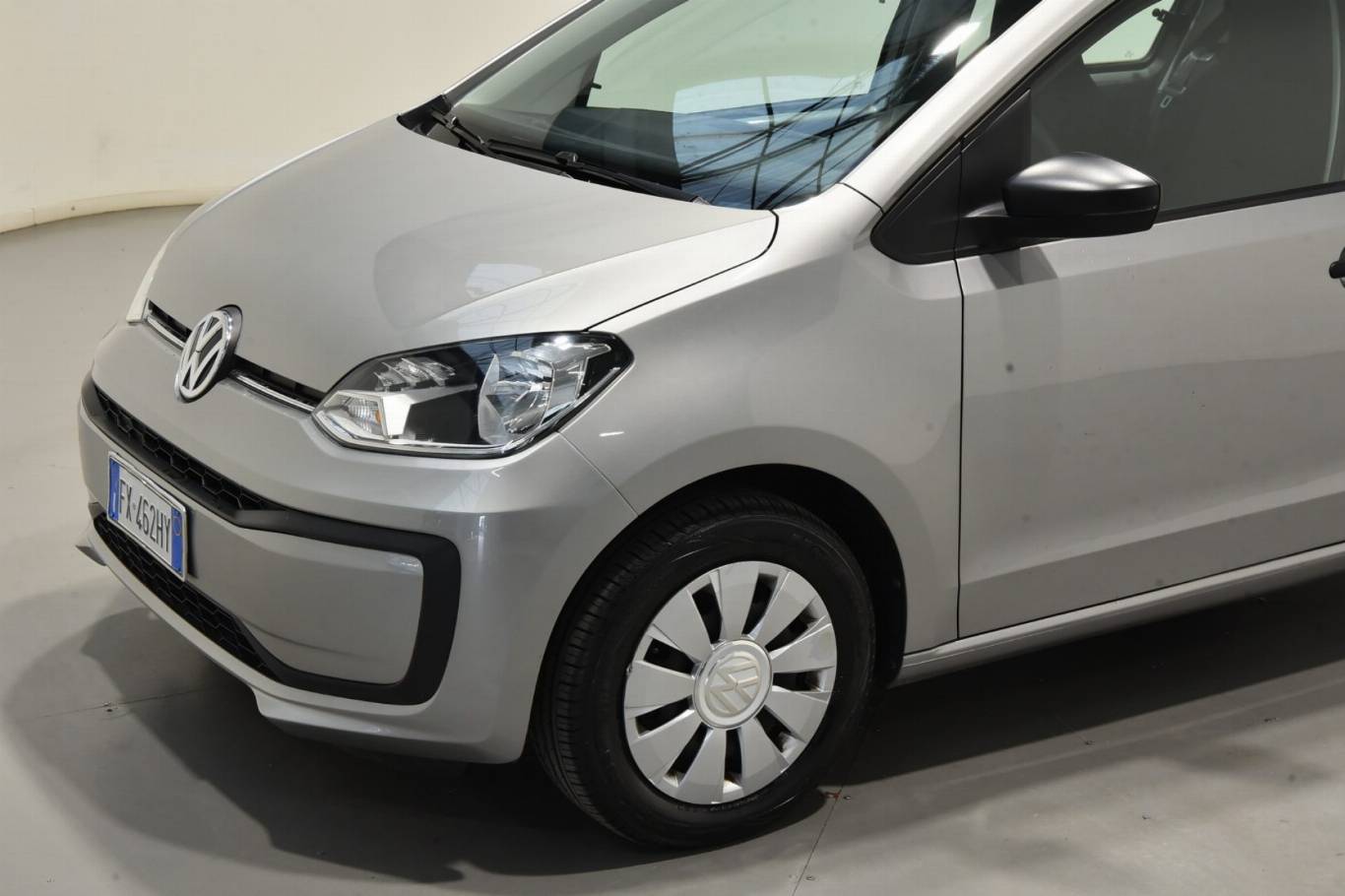VOLKSWAGEN Up! 15