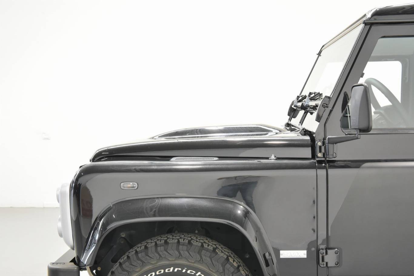 LAND ROVER Defender 83