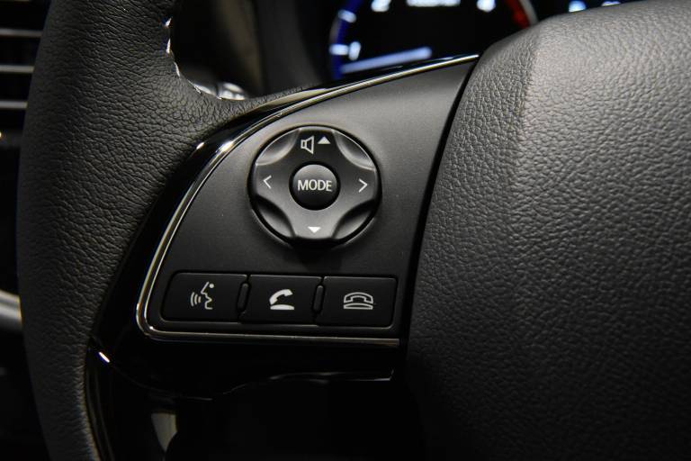 MITSUBISHI Outlander 7