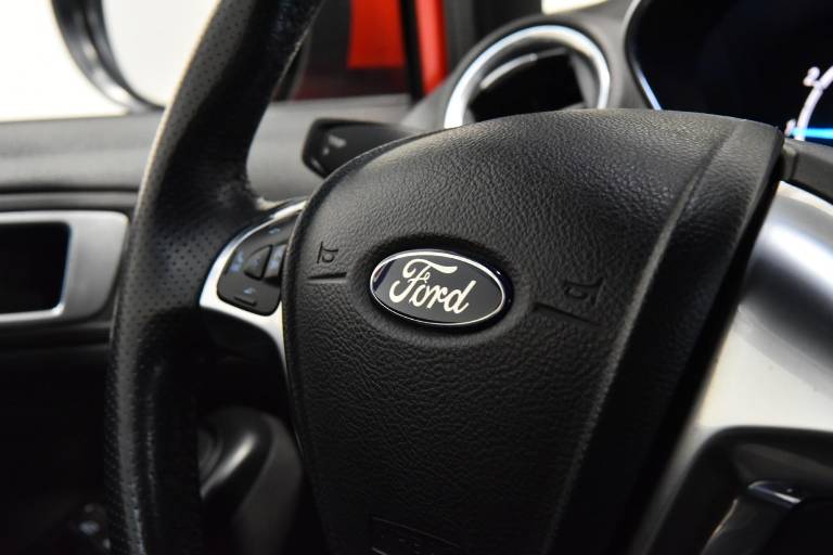 FORD Fiesta 8