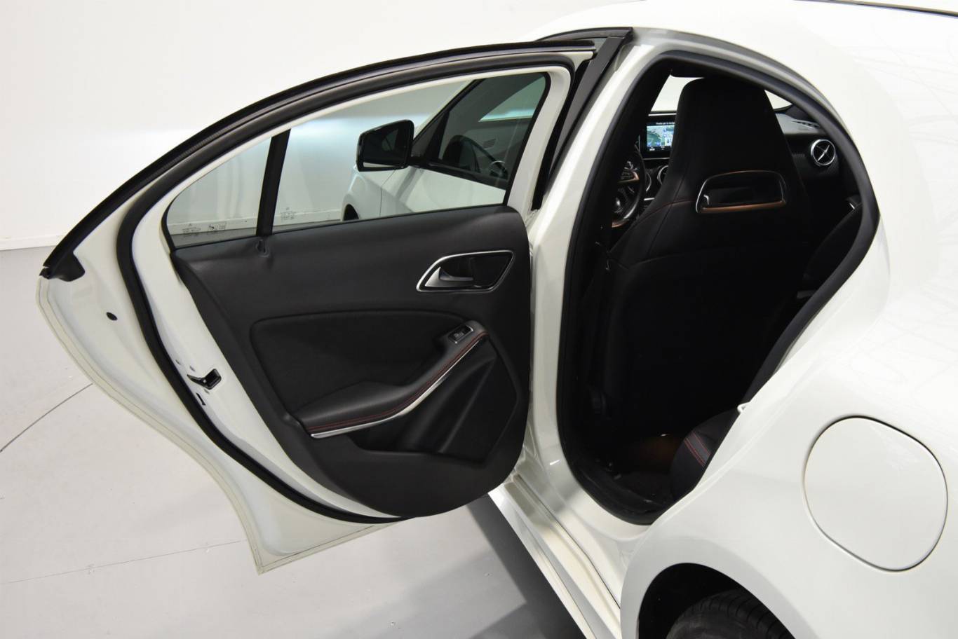 MERCEDES-BENZ A 200 45