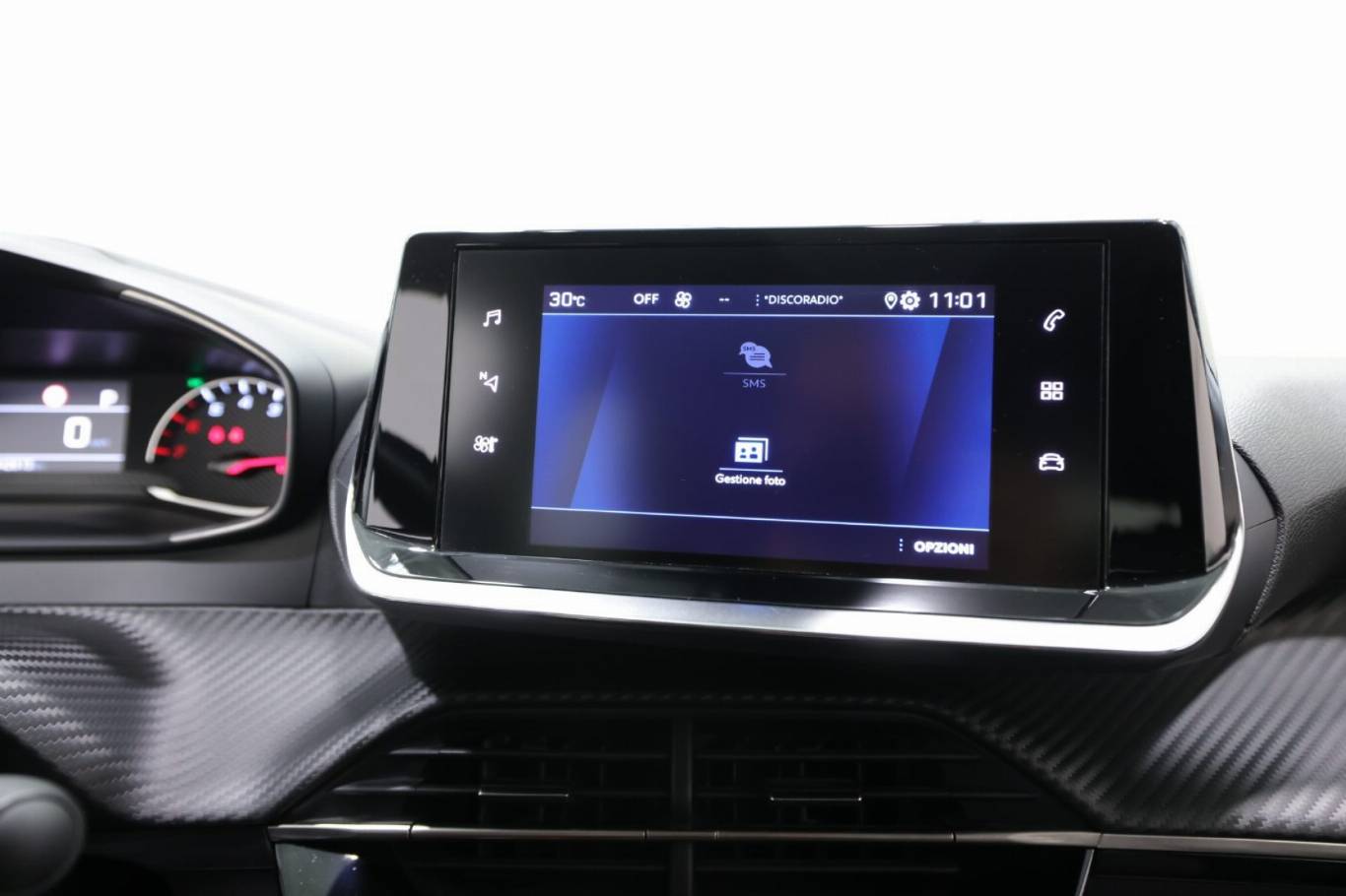 PEUGEOT 208 9