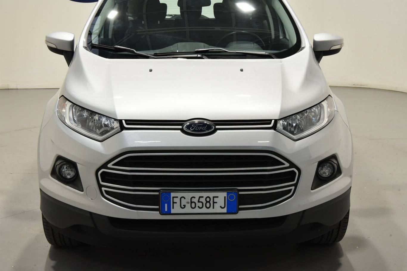 FORD EcoSport 32