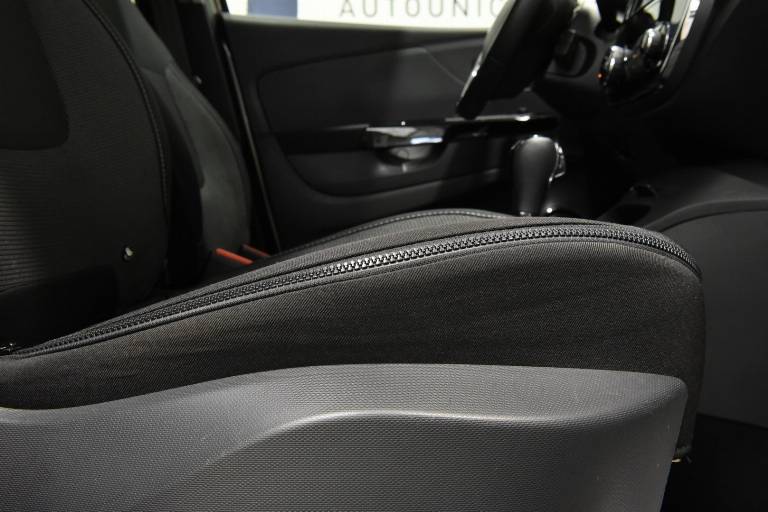RENAULT Captur 47