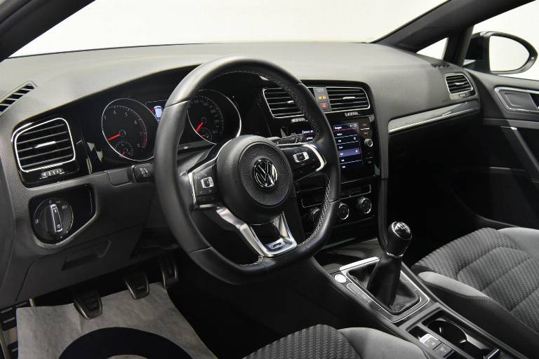 VOLKSWAGEN Golf 3