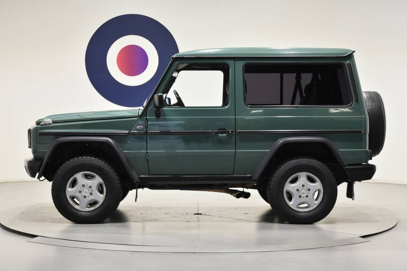 MERCEDES-BENZ G 320 32