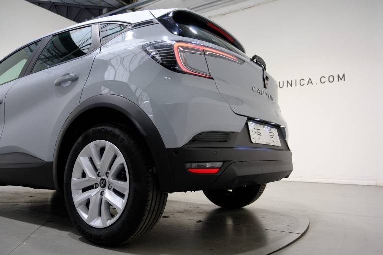 RENAULT Captur 44