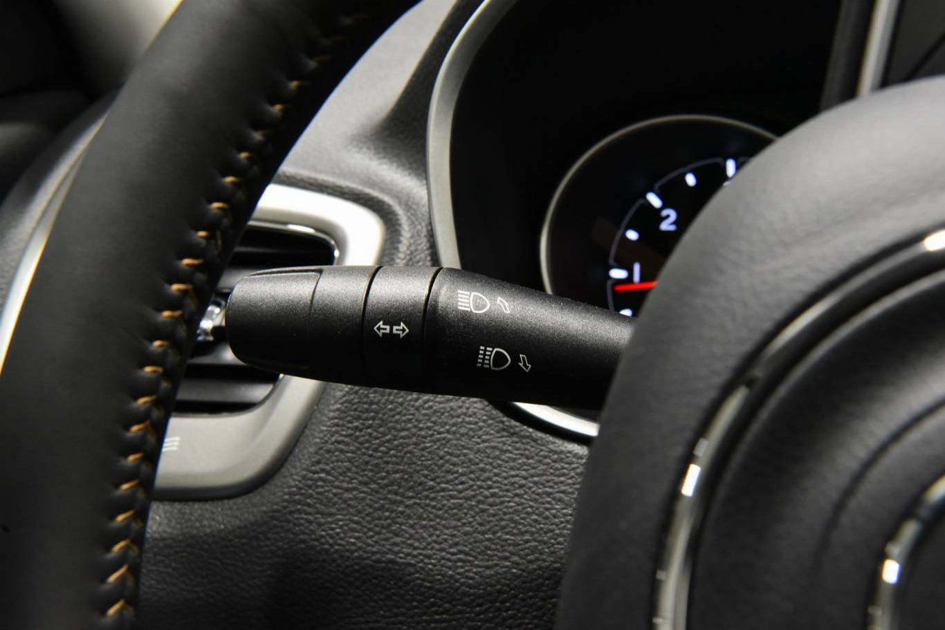 JEEP Compass 24