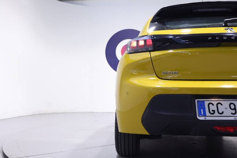 PEUGEOT 208 45