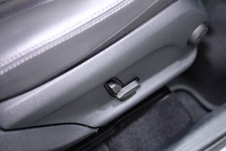 MERCEDES-BENZ GLC 200 70