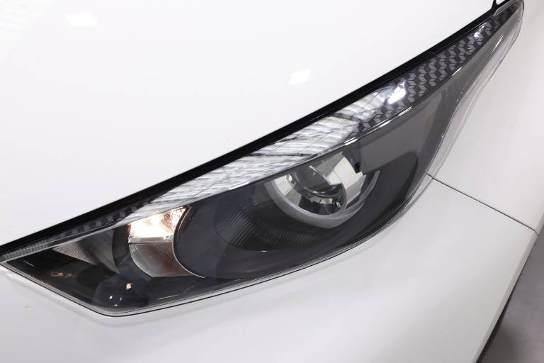 TOYOTA Yaris 39
