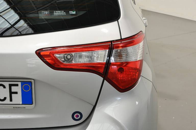 TOYOTA Yaris 20