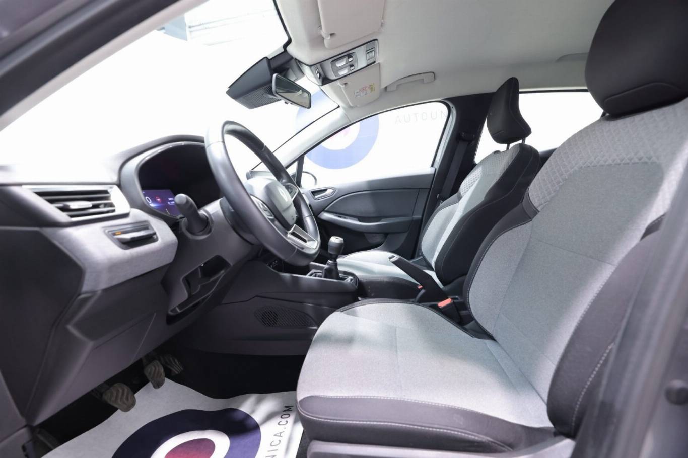 RENAULT Clio 19