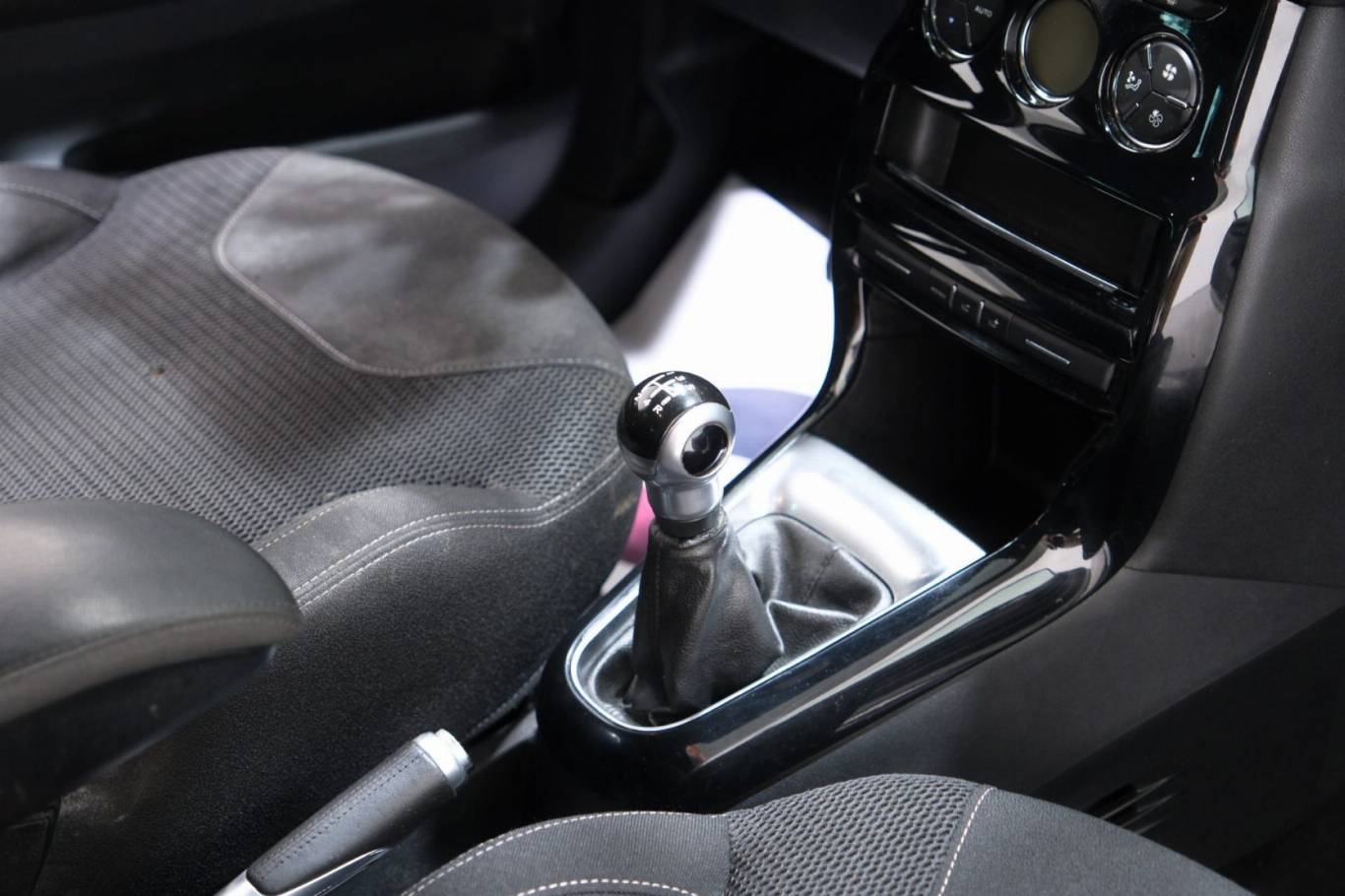 DS AUTOMOBILES DS 3 45