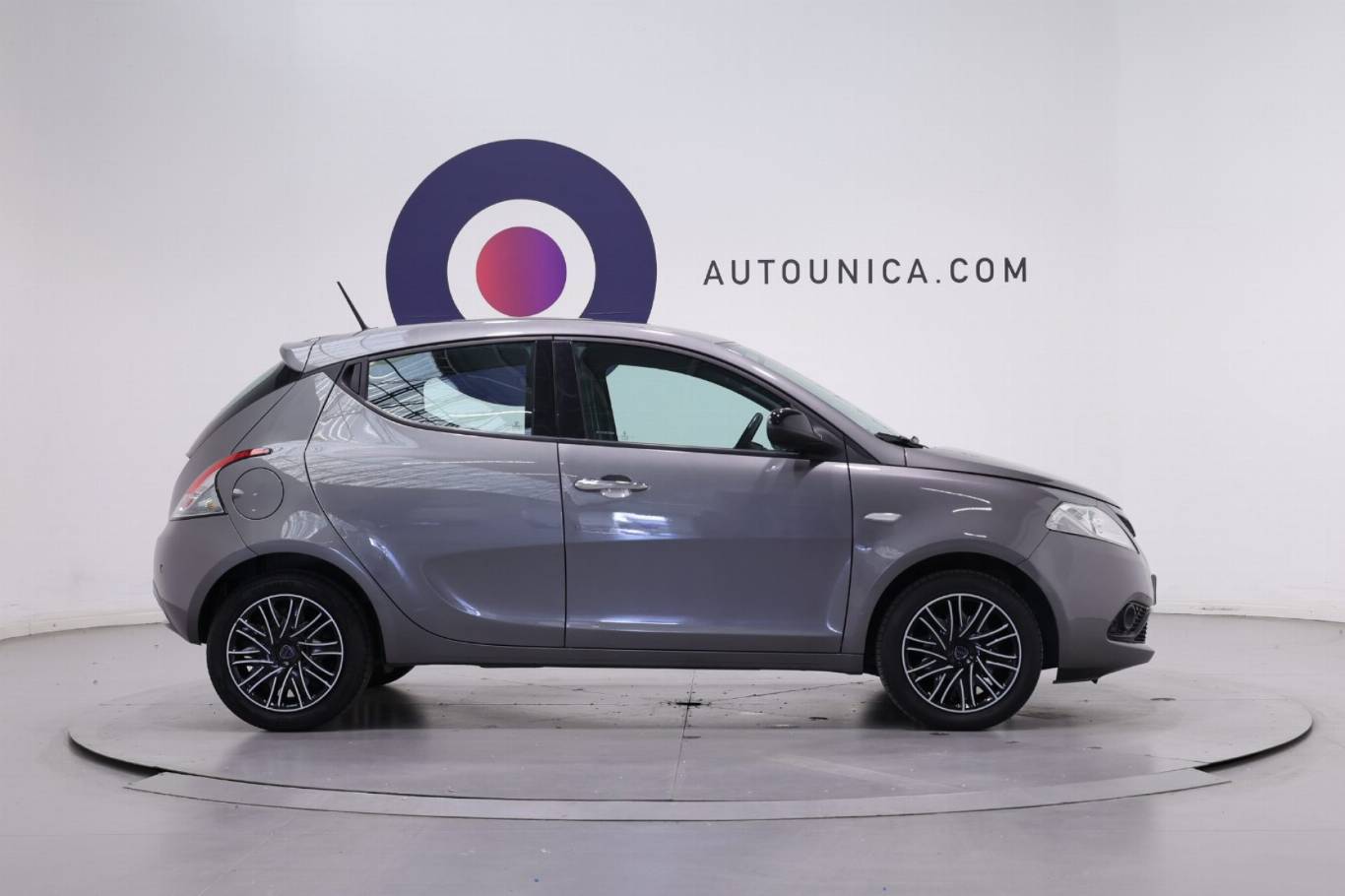 LANCIA Ypsilon 4