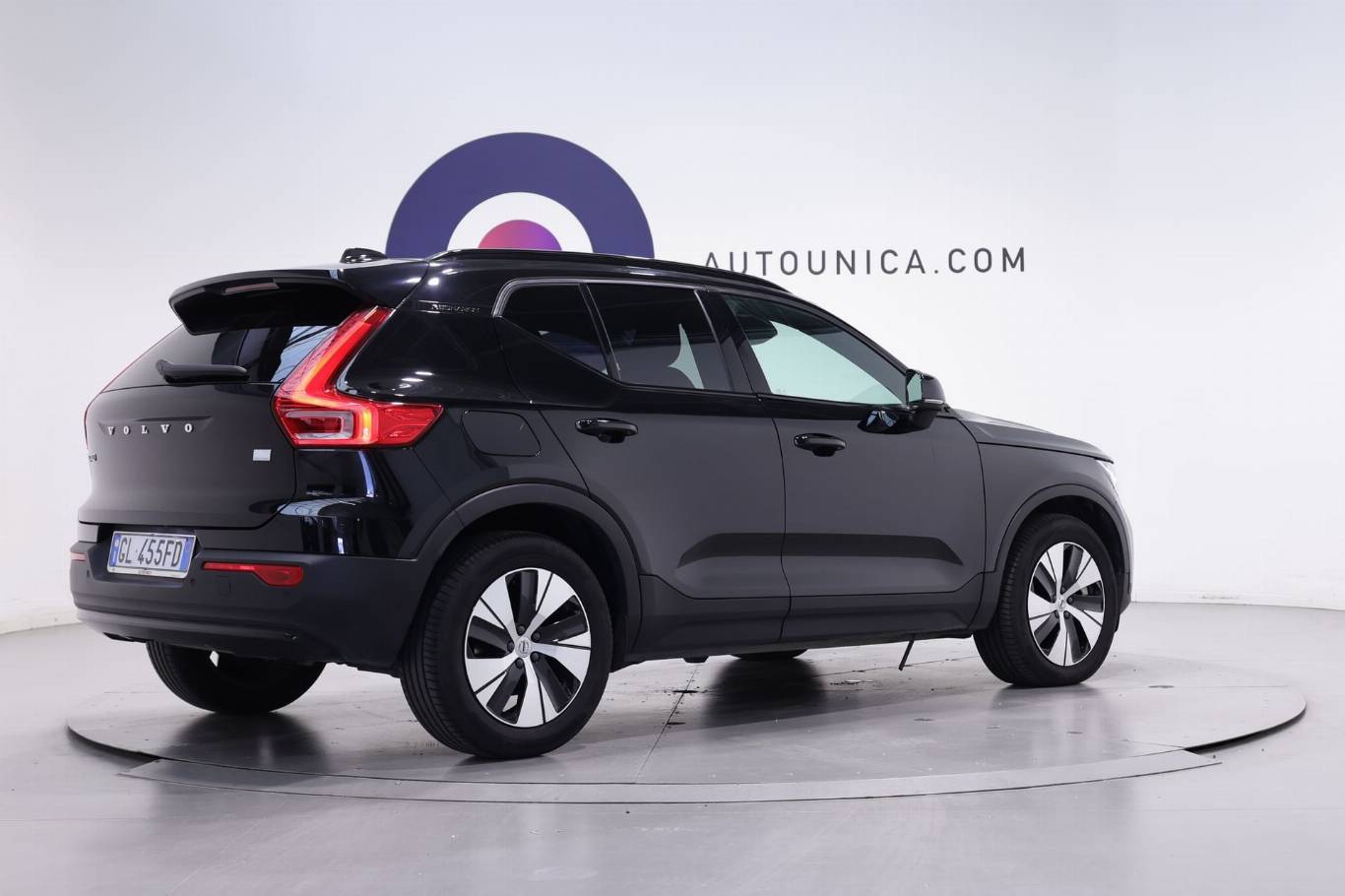 VOLVO XC40 15