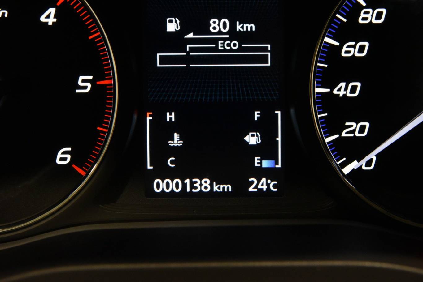 MITSUBISHI Outlander 25