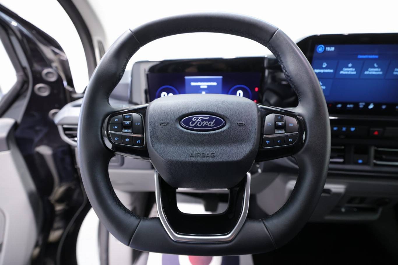 FORD Tourneo Custom 7