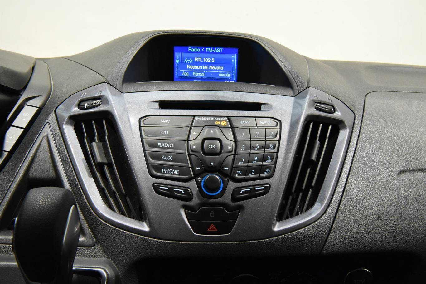 FORD Tourneo Custom 11