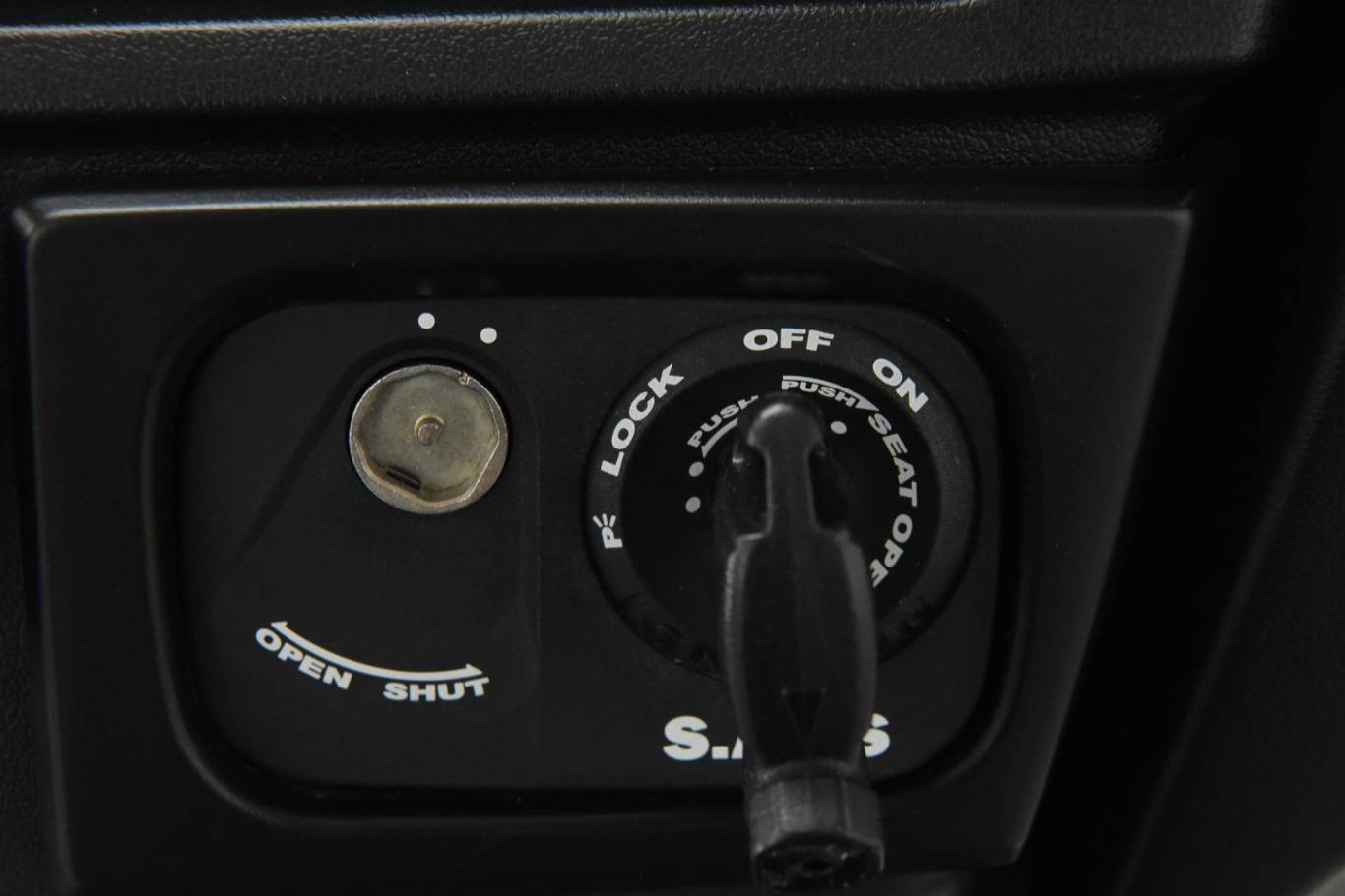 SUZUKI Burgman AN 400 18