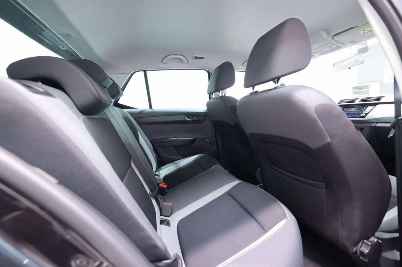 SKODA Fabia 44