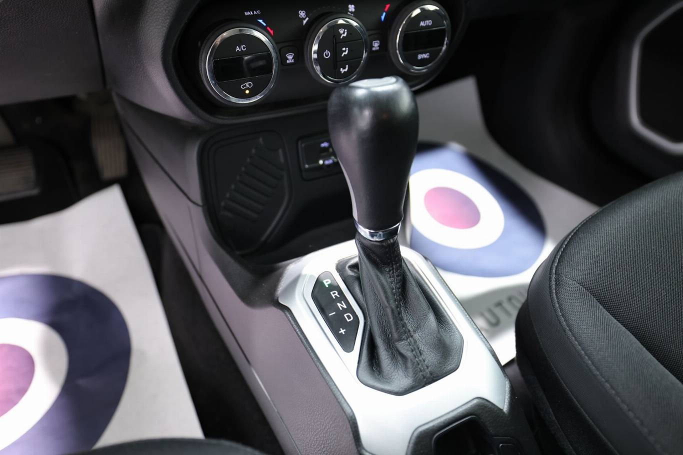 JEEP Renegade 27