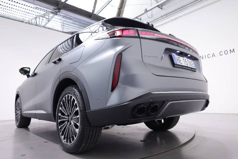 OMODA Omoda 9 Superhybrid 57