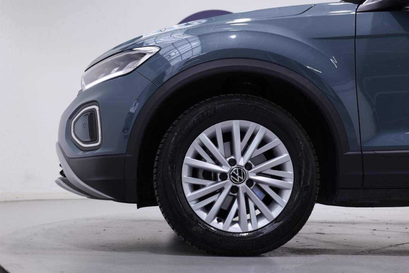 VOLKSWAGEN T-Roc 18