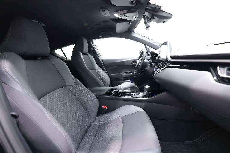 TOYOTA C-HR 50