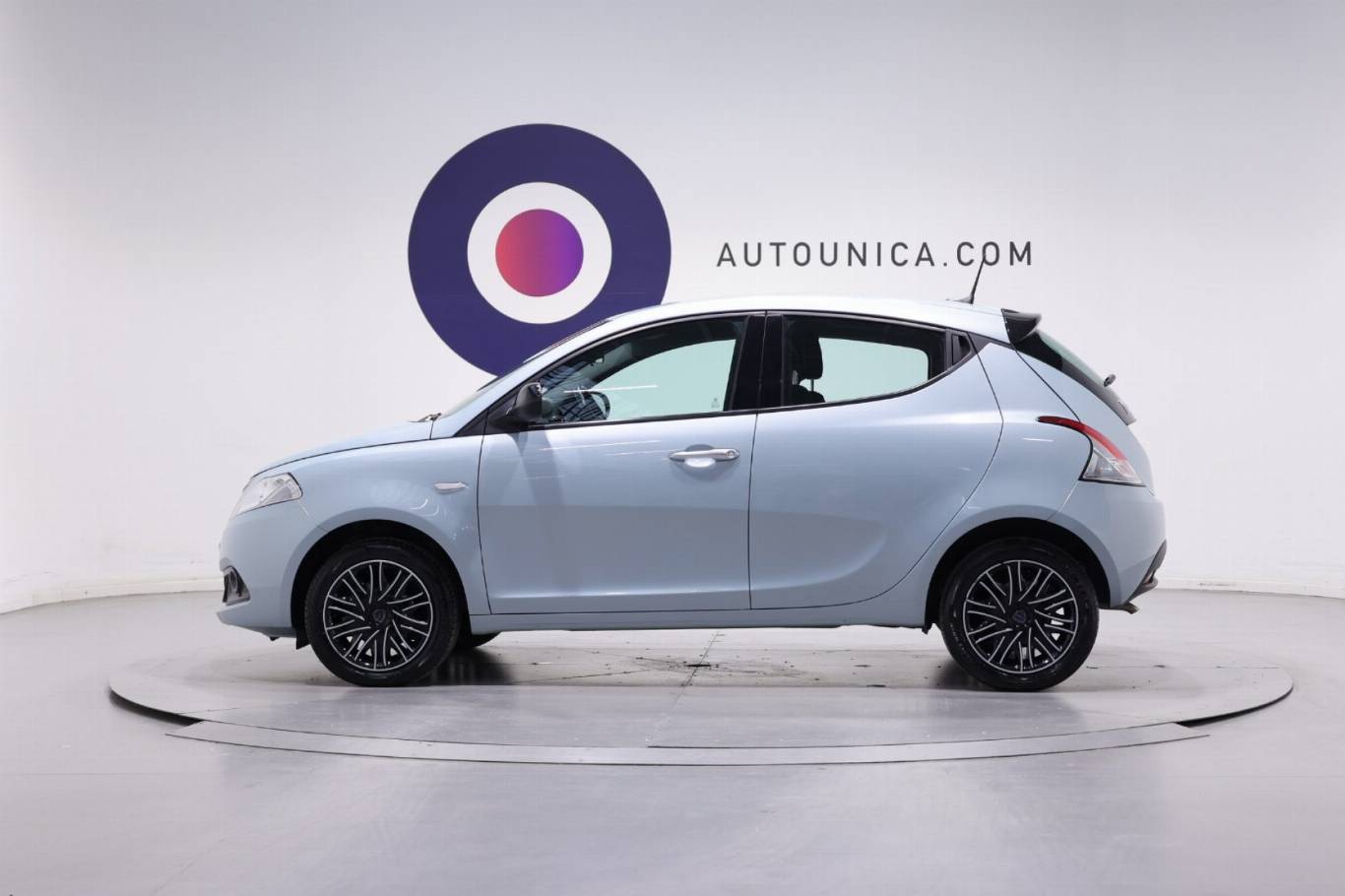 LANCIA Ypsilon 18