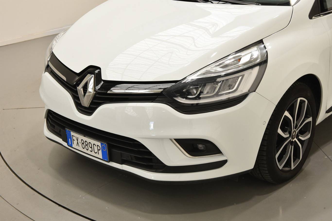 RENAULT Clio 38