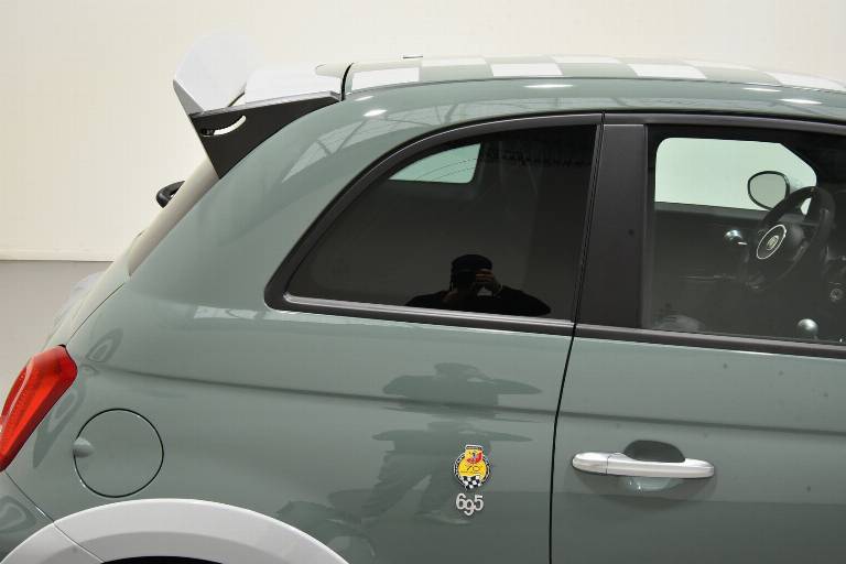 ABARTH 695 61