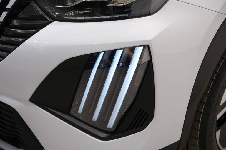 PEUGEOT 2008 44