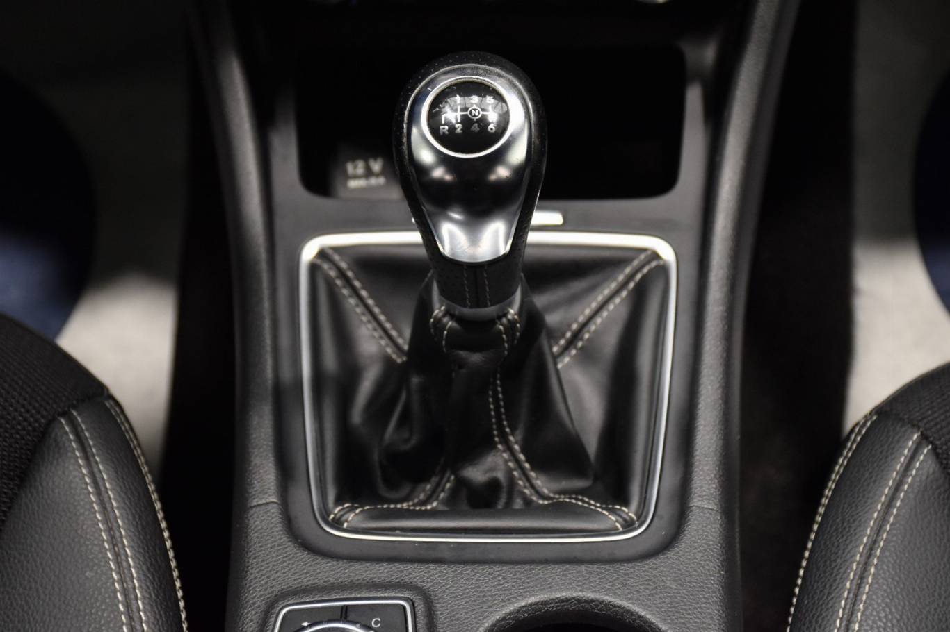 MERCEDES-BENZ A 180 8