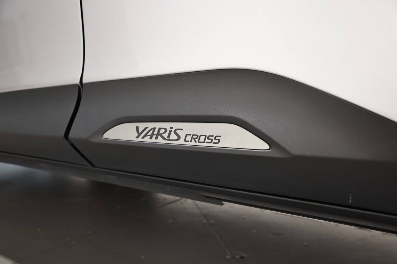 TOYOTA Yaris Cross 42