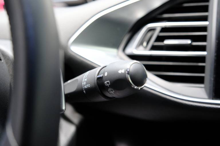 PEUGEOT 308 25